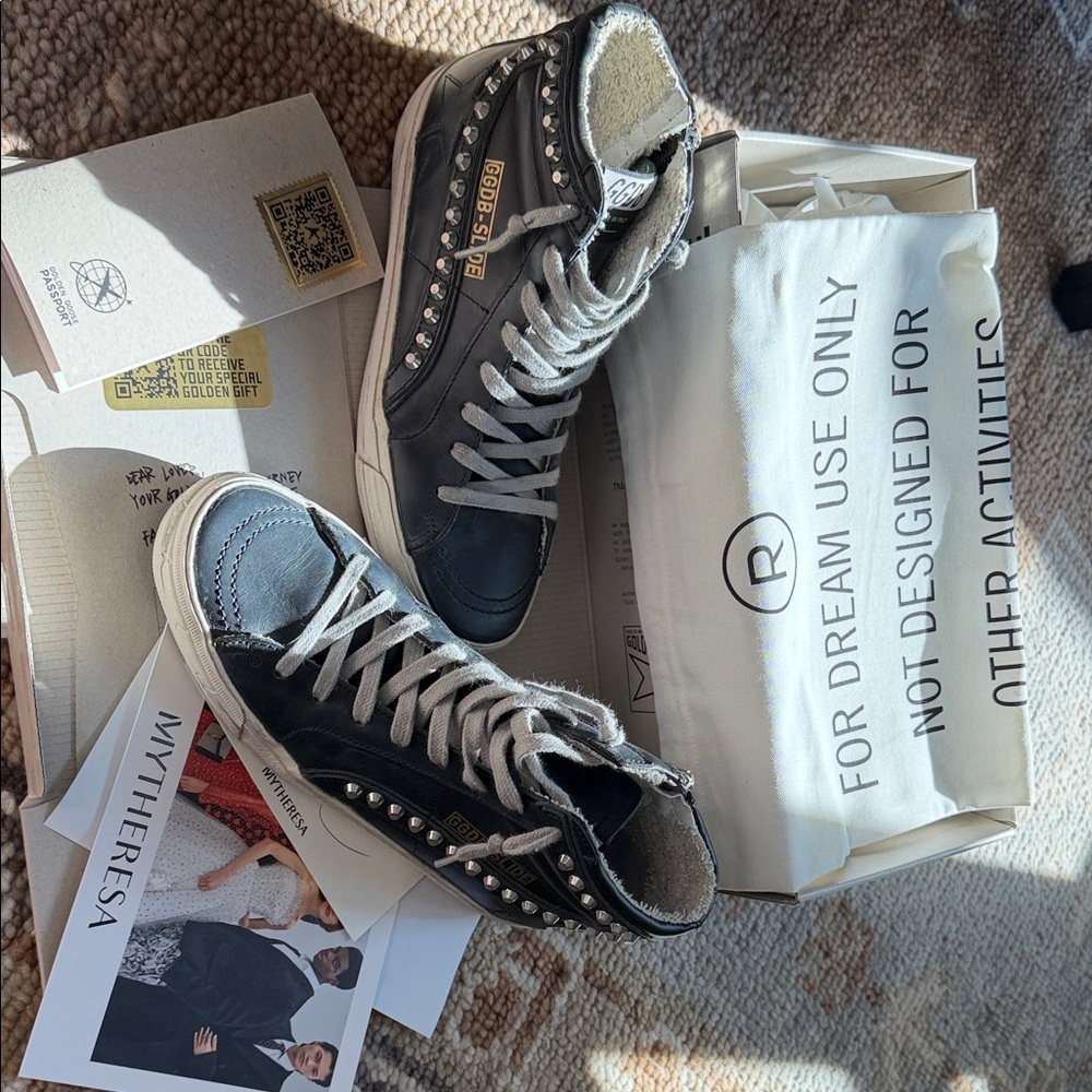 Like new, Golden Goose Black and White Studded Sneakers
